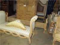 bed bench 51 x 36 tall