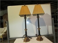 pr black /gold pedistal lamps 32 tall