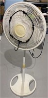 Standing Oscillating Fan With Mister
