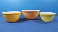 3 Vintage Pyrex Mixing Bowls-403, 402, 401