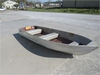 Sears 11'-6'" to 12' Aluminum Boat, 3 benches read