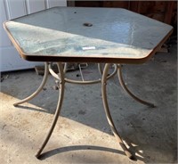 40" Glass Top Patio Table