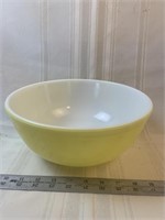 10" diameter Pyrex 404 yellow bowl