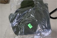 Amazon Essentials vest green; size m
