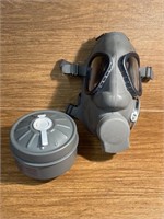 Finnish Gas Mask w/Filter