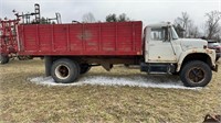 IH Loadstar 1800 Grain Truck