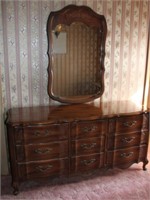 Vintage 9 Drawer Dresser w/Mirror