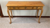 Solid Wood Sofa Table w/ Queen Ann Legs