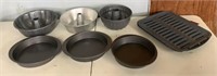Pampered Chef Dish & Assorted Bakeware