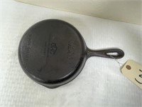 Wagner Ware 8-inch Cast Iron Skillet