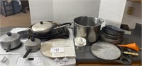 Assorted Baking Pans & more 3pcs Wearever