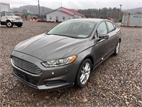 2013 Ford Fusion Sedan - Titled NO RESERVE
