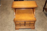 Bedside Table, Match Lot 88 22x16.5x25.5H