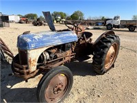 LL2 - Ford Tractor