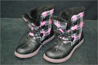 Thermolite Women's 8 Pink Plaid Boots