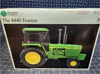 Byron7 1pc John Deere 4440 Tractor 1/16 scale JD G