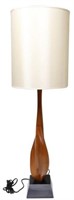 MODERN SCULPTURAL WALNUT SINGLE LIGHT TABLE LAMP