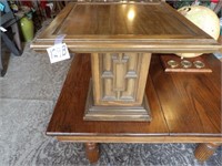 SMALL SQ TABLE