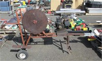 Buzz Saw w/Briggs & Stratton Engine