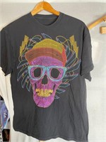 black tshirt colorful with skeleton skull euc