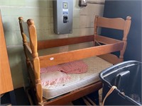 Doll bunk bed with 1 mattress