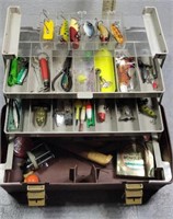 F3- TACKLE BOX OF VINTAGE LURES