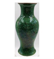 A Chinese Crackle Glaze Vase