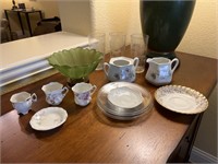 Collection of miscellaneous glassware, cream and