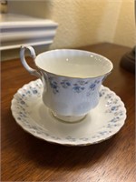 Tea cup royal Albert bone china no cracks no