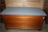 Cedar Chest w/padded Bench Seat; Blue Tapestry