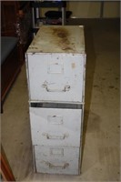 Vintage Metal Filing Cabinet w/3 drawers