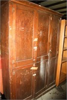 Wooden Cabinet w/doors and storage