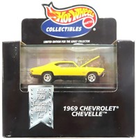 1998 Hot Wheels, 1969 Chevelle. with case
