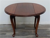 Vintage mahogany drop leaf side table