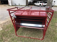 650 LBS CREEP FEEDER WITH ROLL CAGE AND FEED