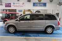 Used 2014 Chrysler Town And Country 2c4rc1bg1er156
