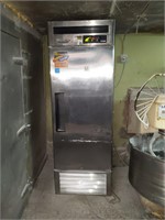 TURBO AIR SELF CONTAINED SS DOOR FREEZER
