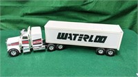 NIB: ERTL "Waterloo Industries" 18-Wheeler