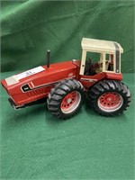 ERTL International 3588 Tractor