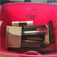 Tote of picture frames