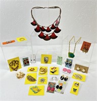 Jewelry including 2 Necklaces, 13 Brooches/Pins,