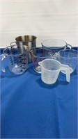 Lot of measuring Cups