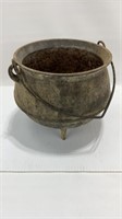 1 Gallon Cast Iron Vintage Cauldron