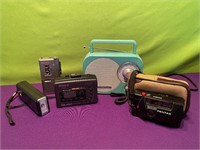 Retro Sony Walkman, Studebaker Radio+++