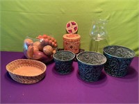 Wicker Coasters / Holder, Glass Fruit Bowl +++