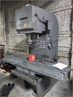 Hannifin 50 ton hydraulic press. Model 500-41,