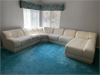 White / Cream 4-Piece Sectional Couch