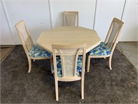 Dining Table w/ Chairs & Leaf