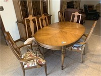 Dining Table, 6 Chairs, 2 Leafs, Padding