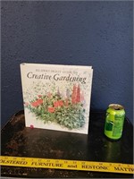 Readers Digest Guide to Creative Gardening Book